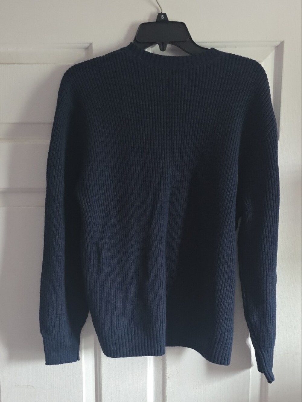 Hollister Men's Crewneck Ribbed Sweater In Navy Blue, XS, NWT. - Picture 4 of 11